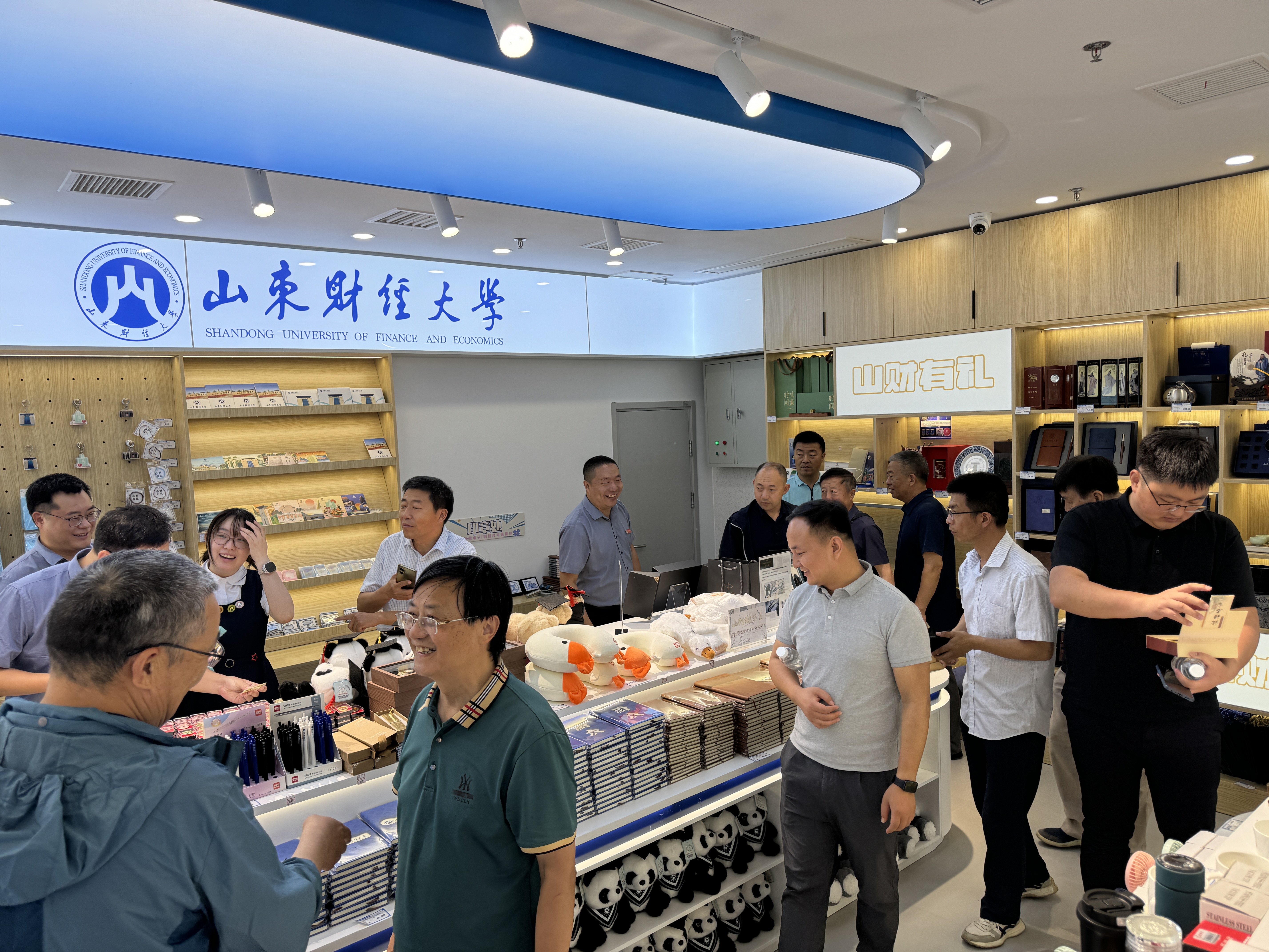 财大超市2.jpg